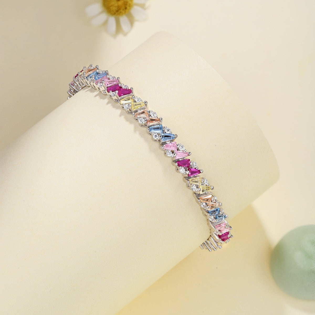 [Royal Jewelry]Ornate Sparkling Multi Cut Party Bracelet