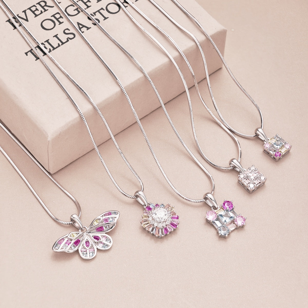 [Royal Jewelry]Gorgeous Multi Colorful Necklace