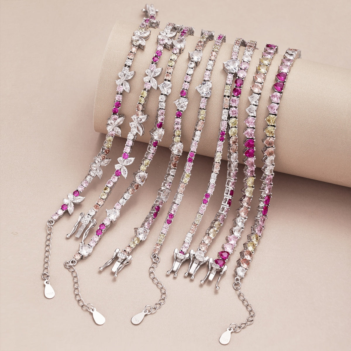 [Royal Jewelry]Romantic Heart Shape Round Cut Lover Bracelet