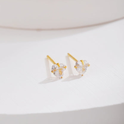 [Royal Jewelry]Sparkling Heart Shaped Simple Earrings