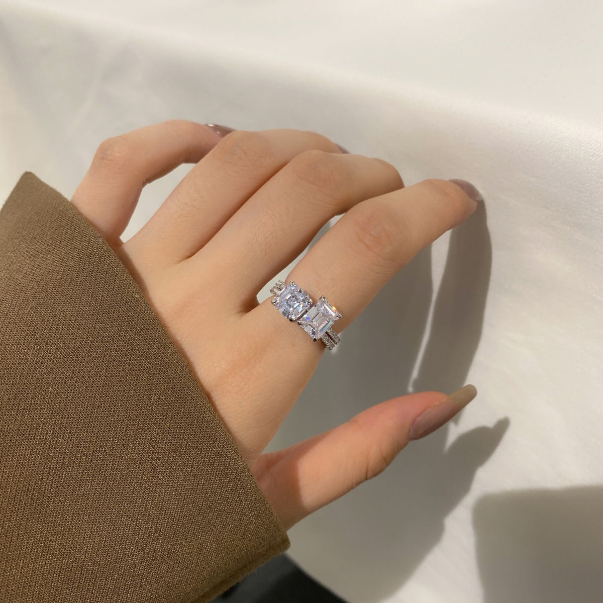 [Royal Jewelry]2.0 Carat Scintillating Ornate Radiant Cut Party Ring