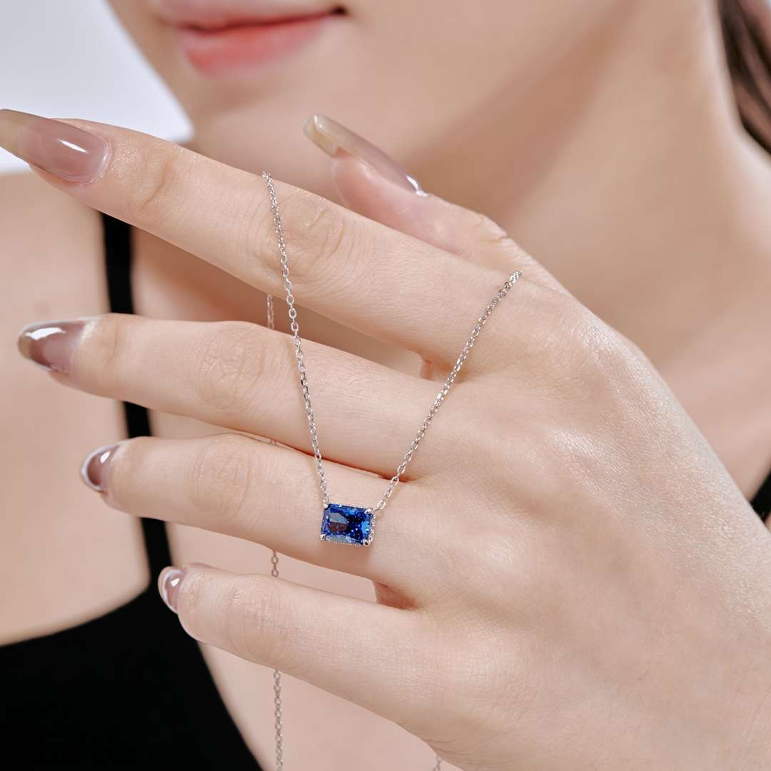 [Royal Jewelry]Luxurious Square Shape Colorful Necalack