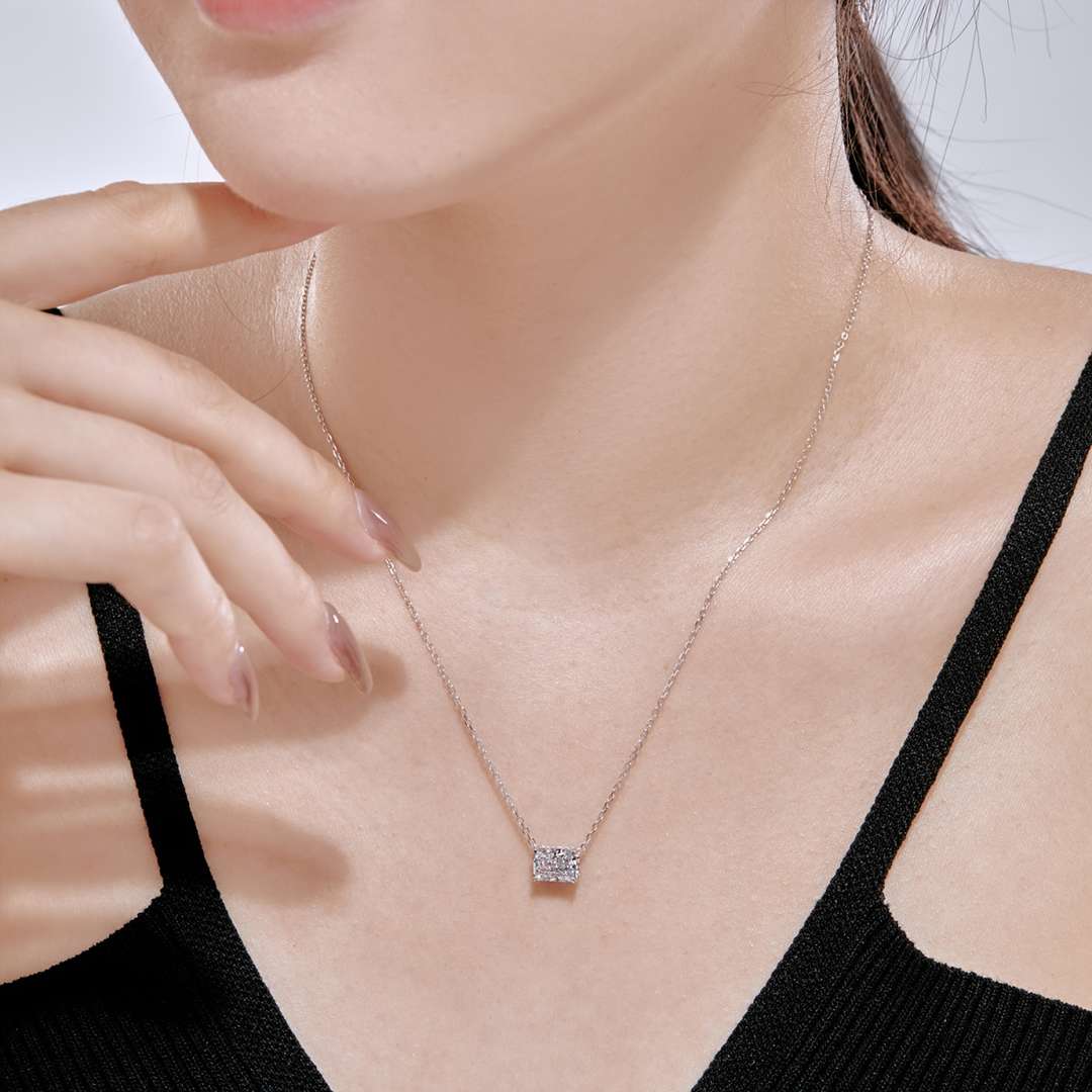 [Royal Jewelry]Luxurious Square Shape Colorful Necalack