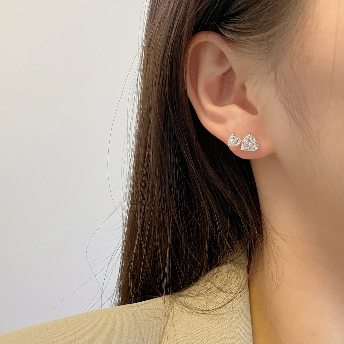 [Royal Jewelry]Double Heart-Shape Classic Princess Style Earrings