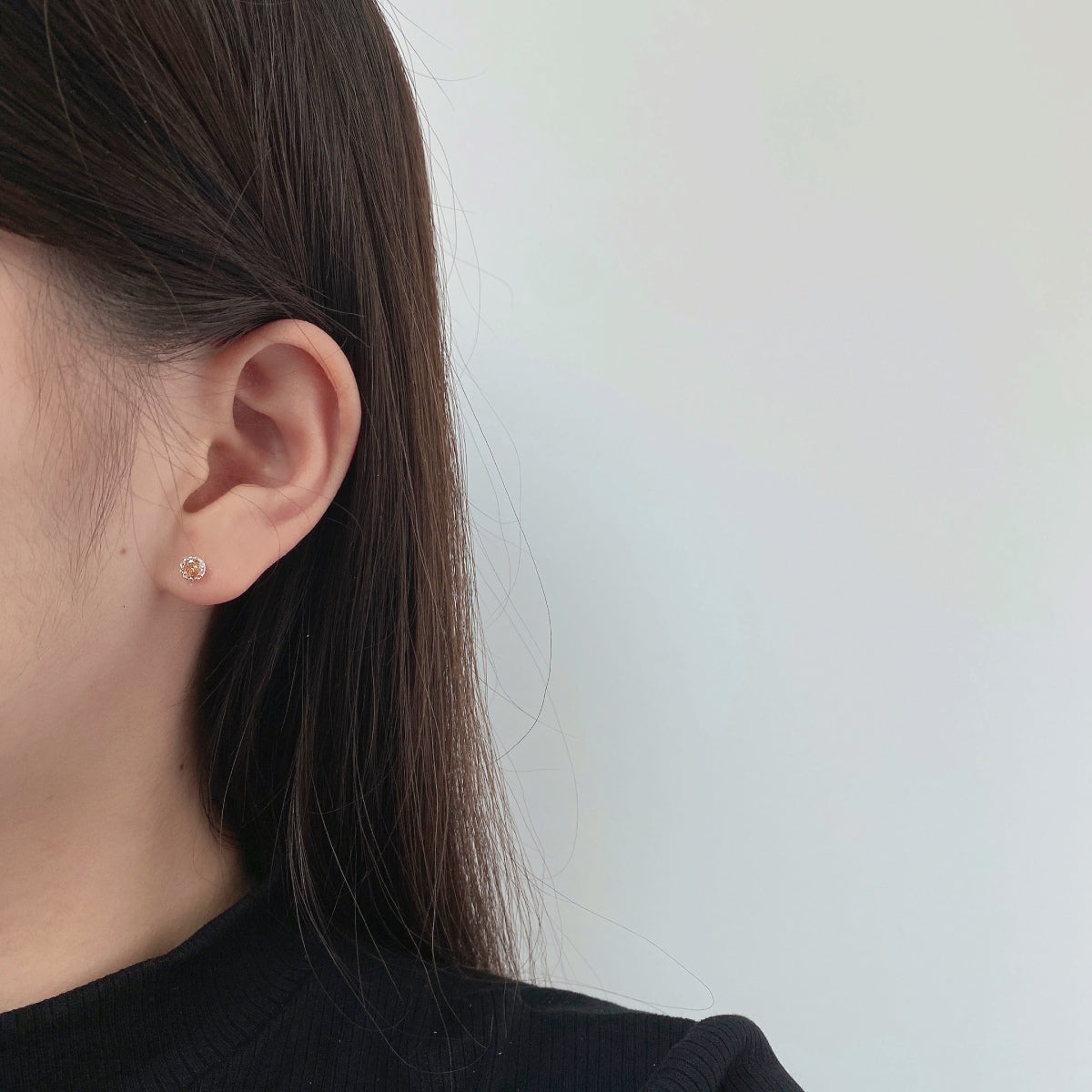 [Royal Jewelry]Sparkling Colorful Round Shape Earrings