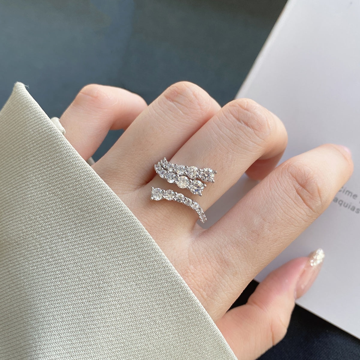 [Royal Jewelry]Unique Vivid Snake Shape Daily Ring