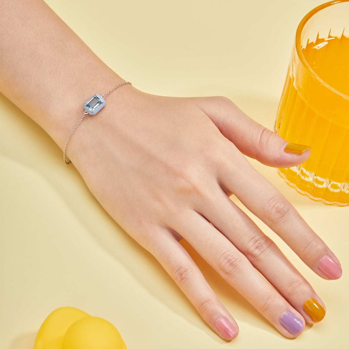 [Royal Jewelry]2.0 Carat Sparkling Colorful Emerald Cut Daily Bracelet