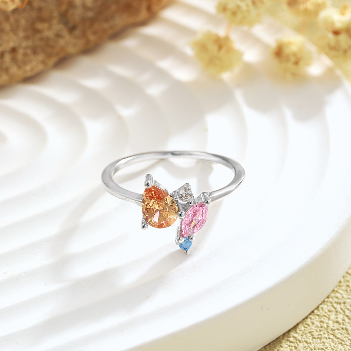 [Royal Jewelry]Radiant Colorful Multi Cut Daily Ring