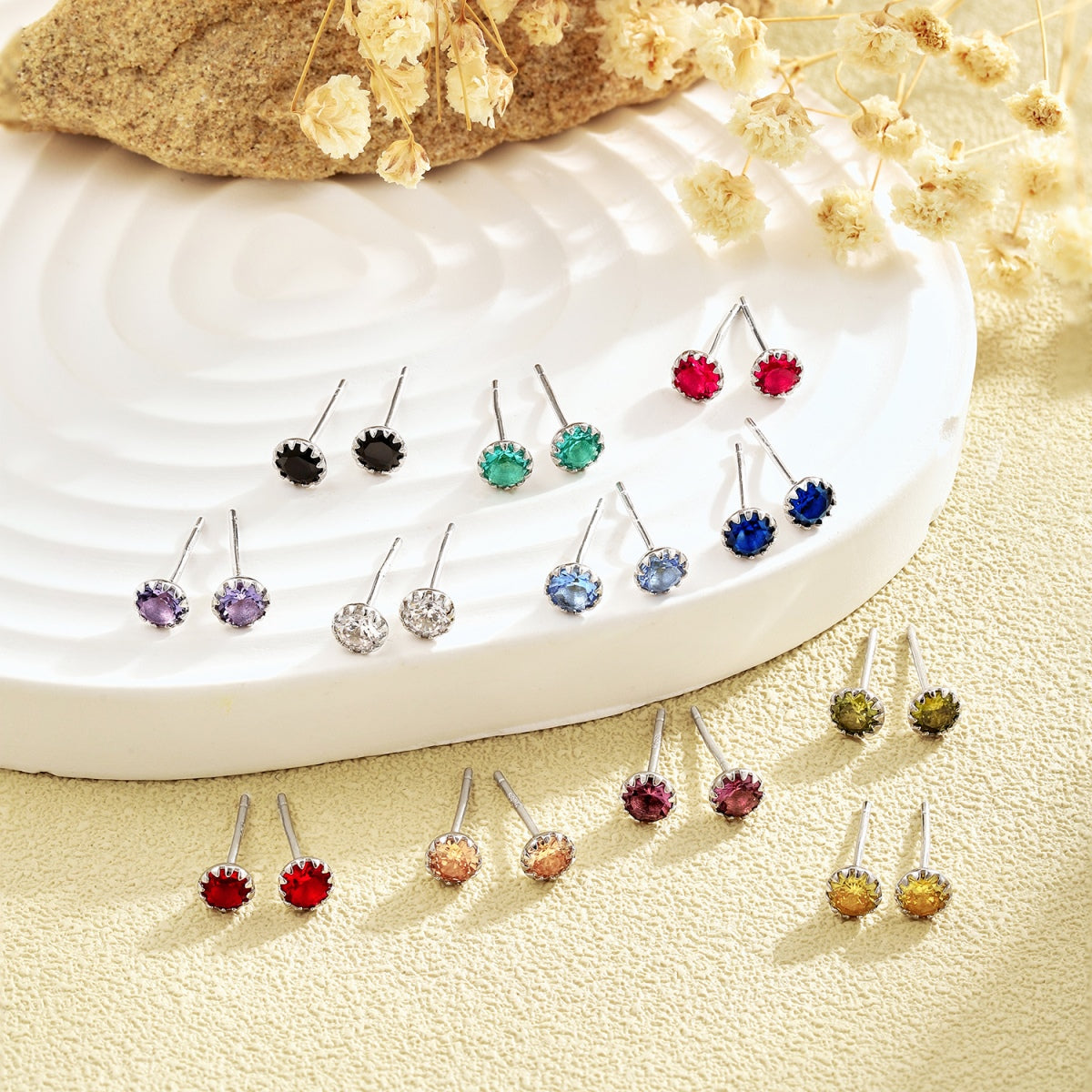 [Royal Jewelry]Sparkling Colorful Round Shape Earrings