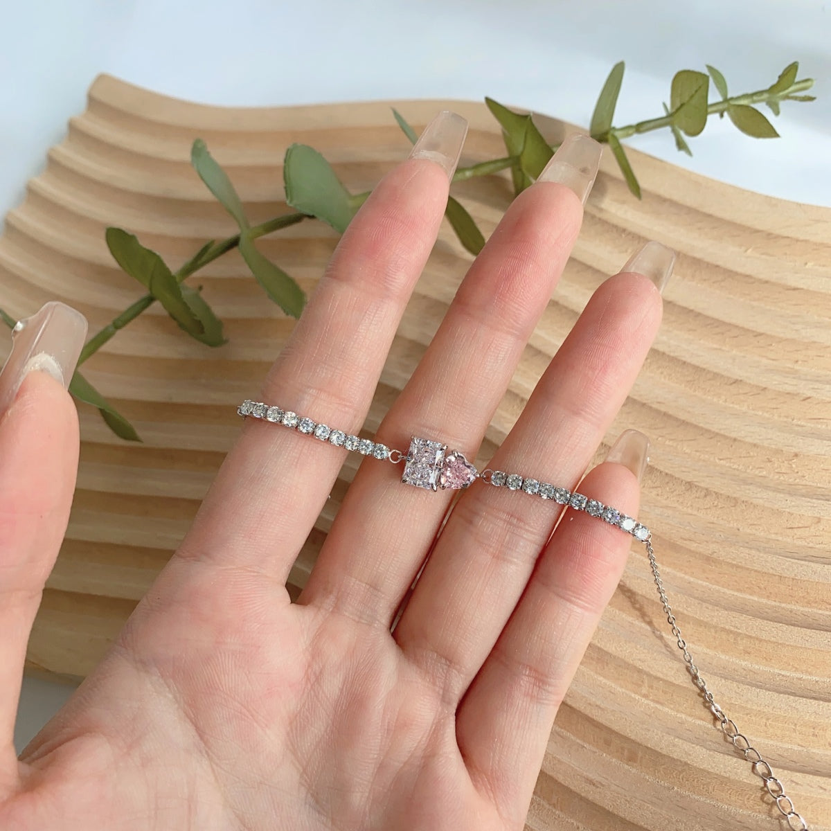 [Royal Jewelry]Dazzling Unique Multi Shape Lover Bracelet