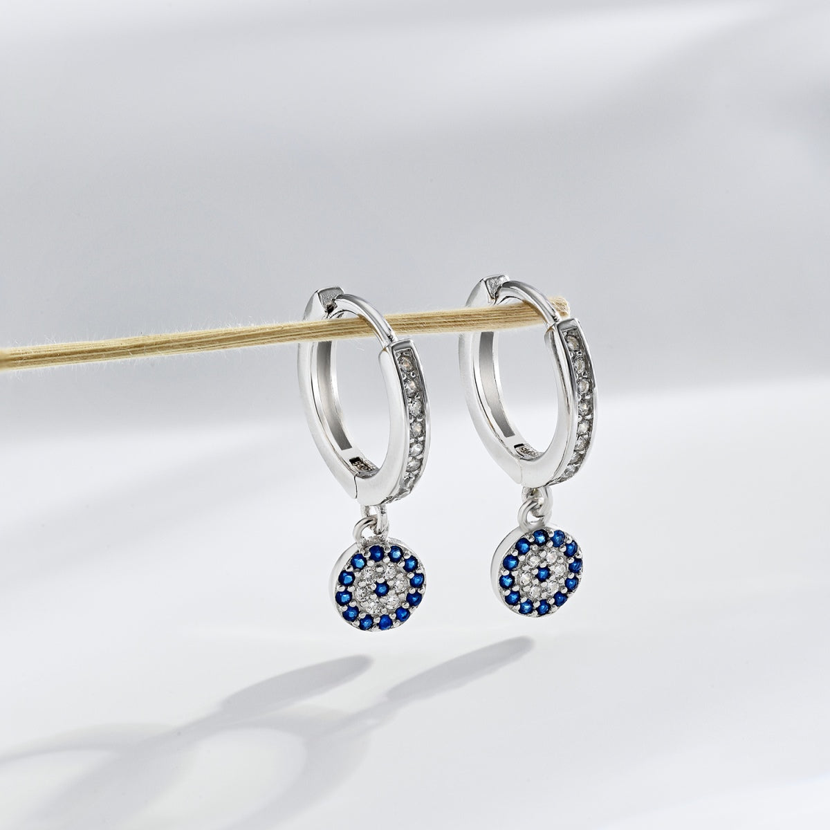 [Royal Jewelry]Unique Devil Eye Earrings