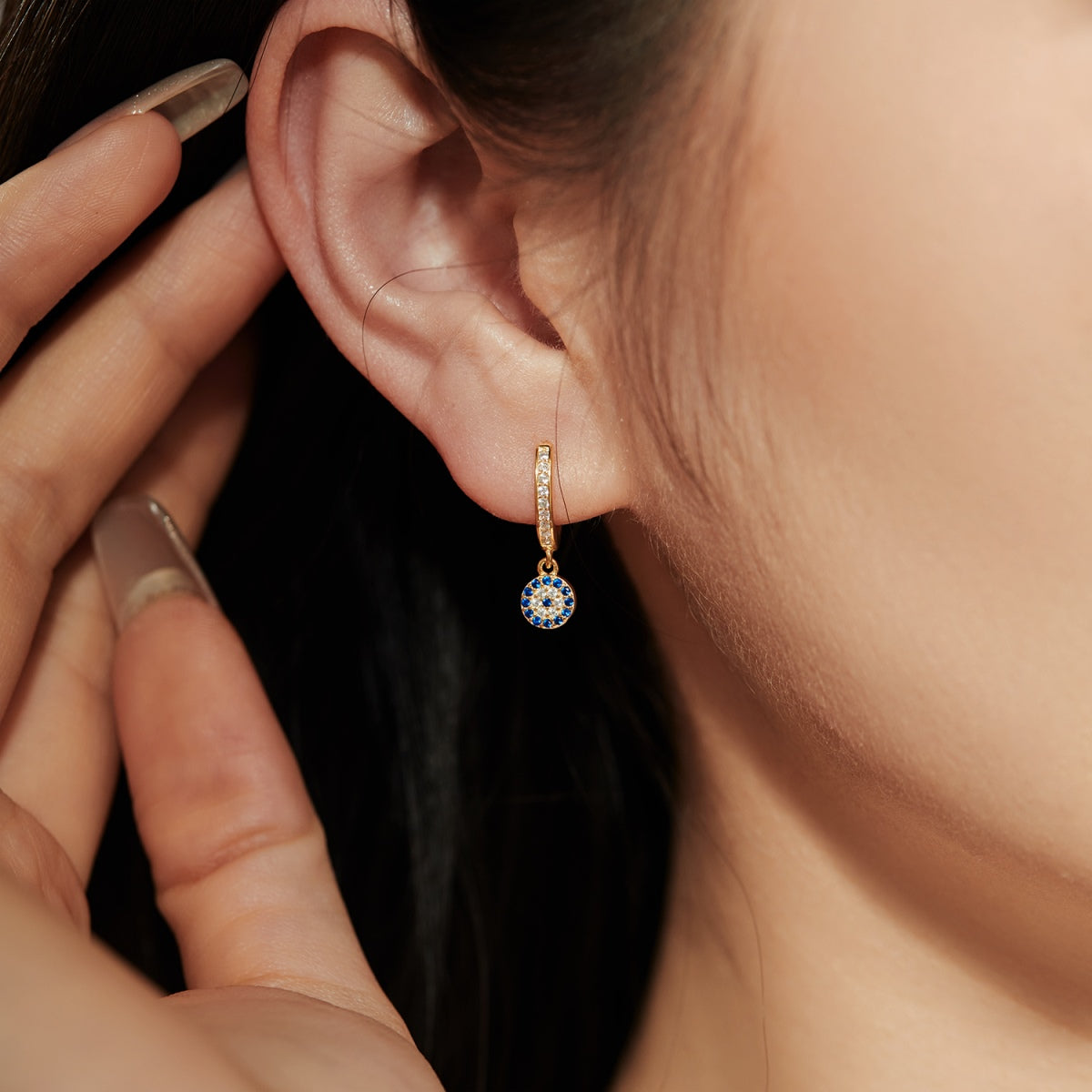 [Royal Jewelry]Unique Devil Eye Earrings