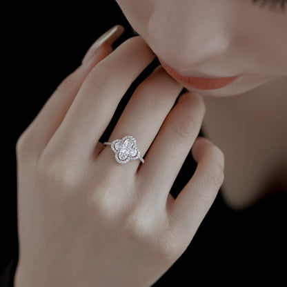 [Royal Jewelry]Luxurious Eternity Flower Shape Banquet Ring
