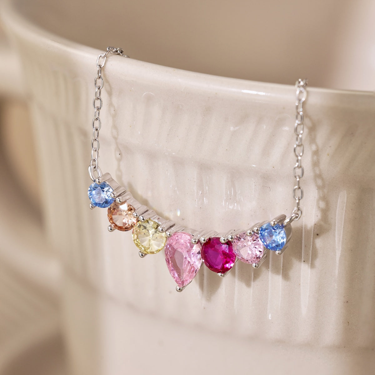 [Royal Jewelry]Dainty Colorful Heart Necklace