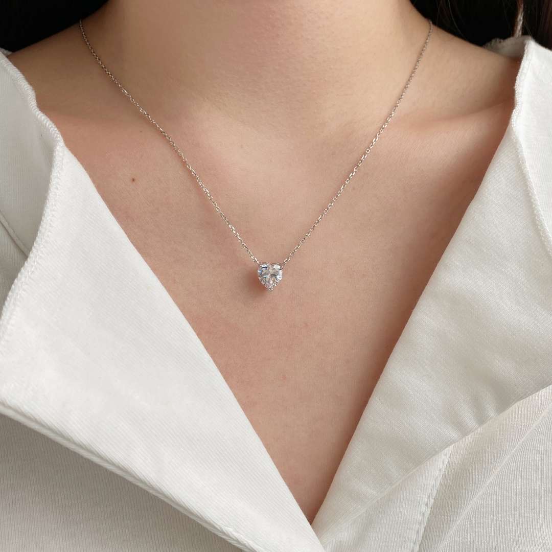 [Royal Jewelry]Heart Shape Main Stone Pendant Collarbone Necklace
