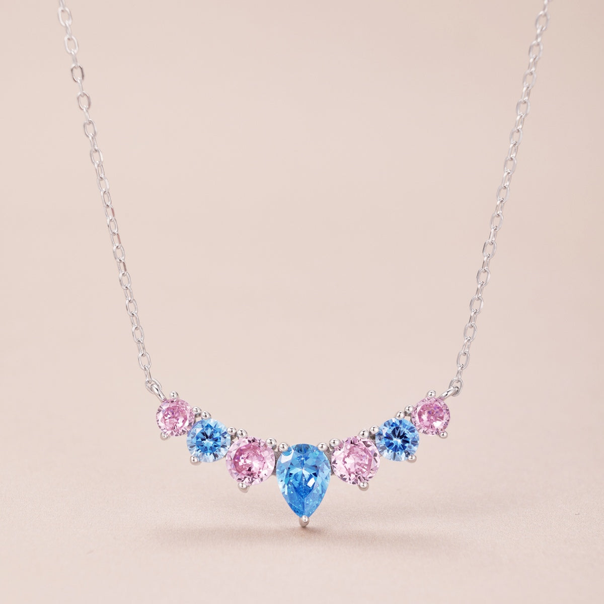 [Royal Jewelry]Dainty Colorful Heart Necklace