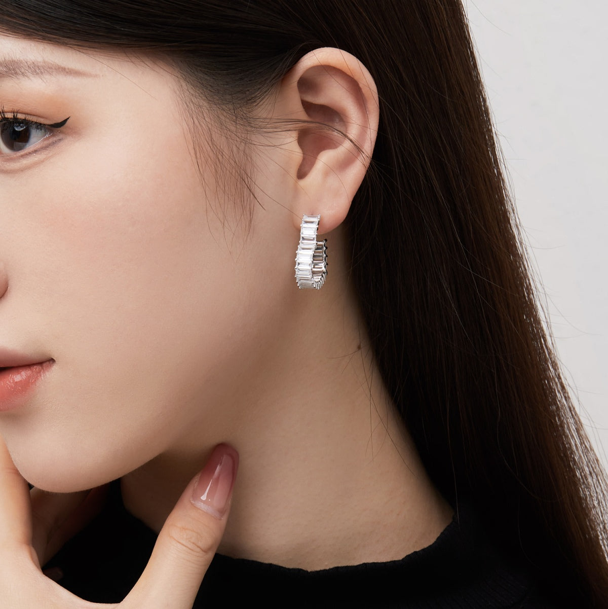 [Royal Jewelry]Radiant Heart Cutout Earrings