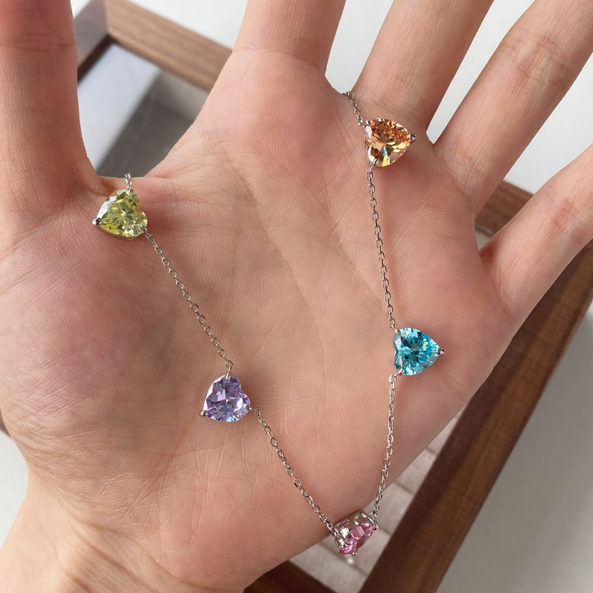 [Royal Jewelry]Sparkling Colorful Heart Cut Necklace