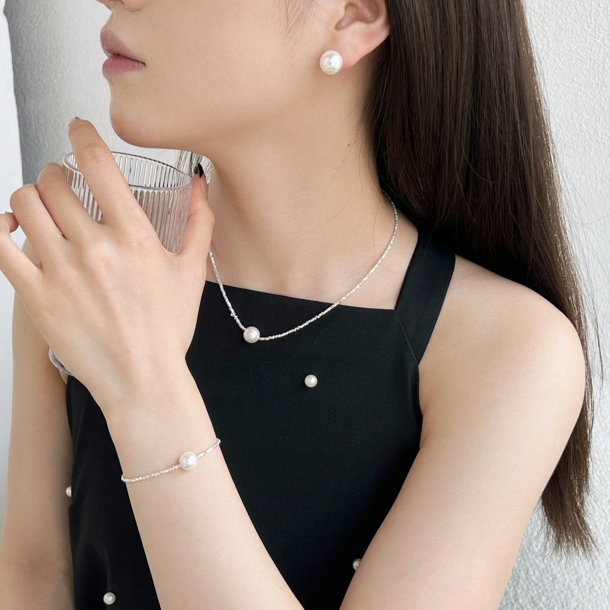 [Royal Jewelry]Delicate Pearl Earrings