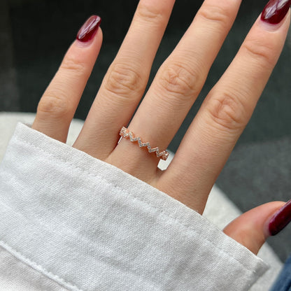 [Royal Jewelry]Delicate Enchanting Wave Shape Daily Ring