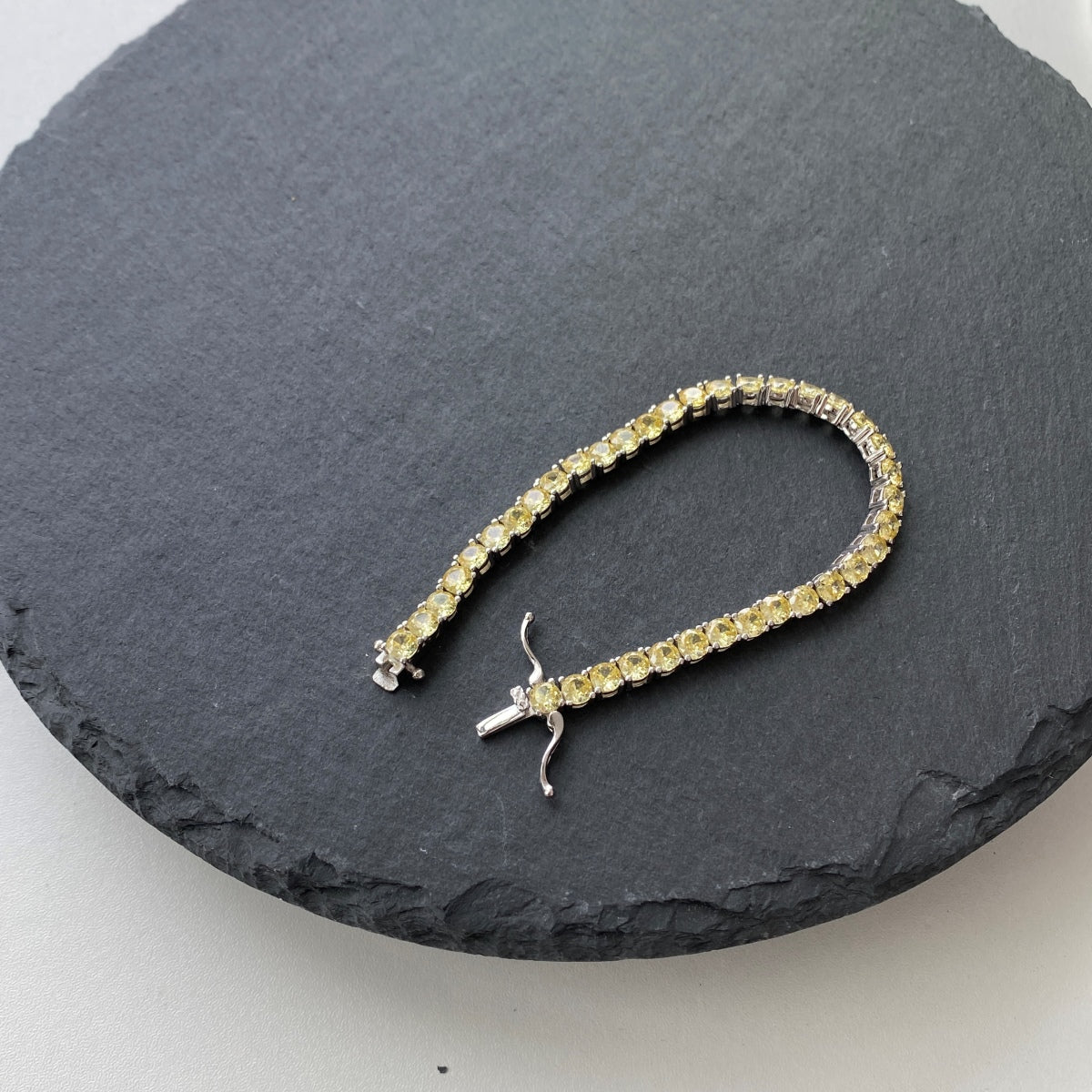 [Royal Jewelry]Ornate Dazzling Round Cut Tennis Bracelet
