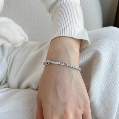 [Royal Jewelry]Dainty Charming Round Cut Tennis Bracelet