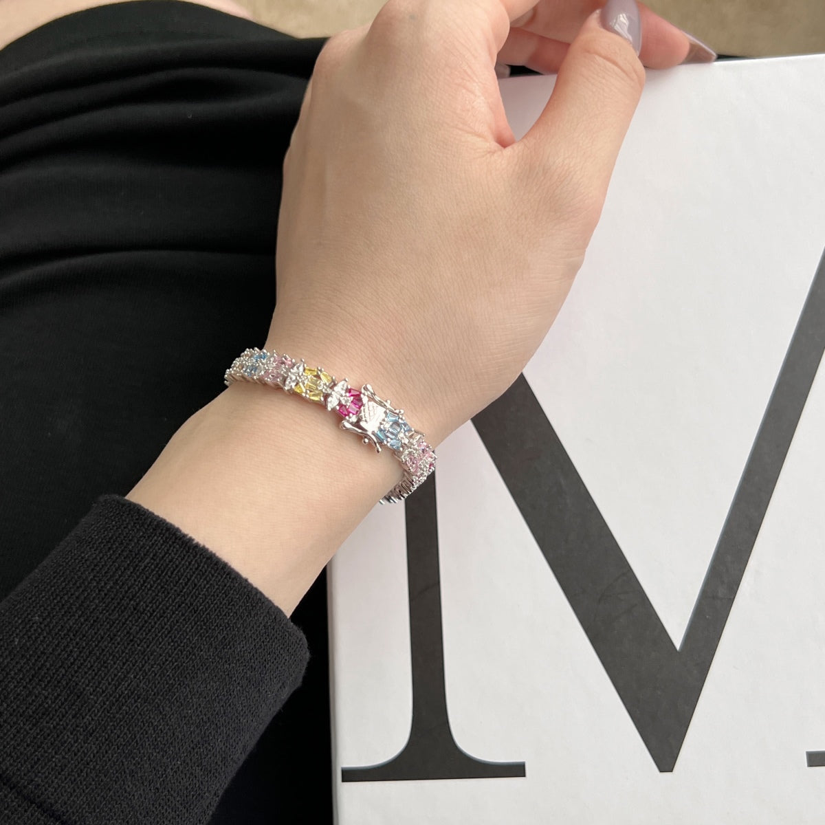 [Royal Jewelry]Delicate Colorful Multi Cut Party Bracelet