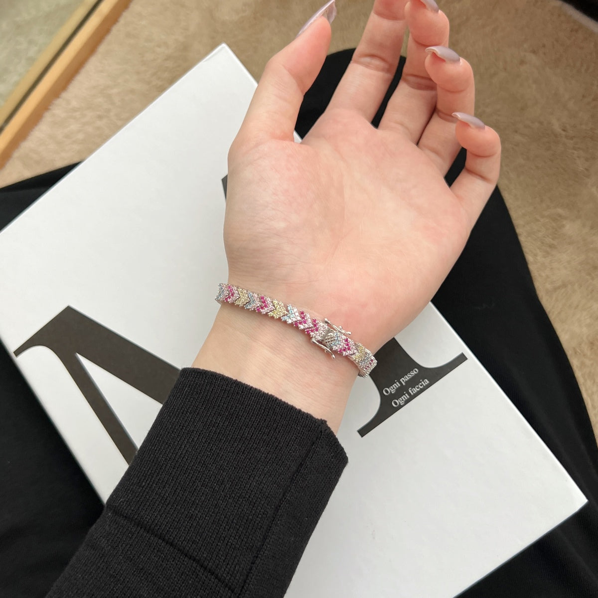 [Royal Jewelry]Ornate Sparkling Round Cut Party Bracelet