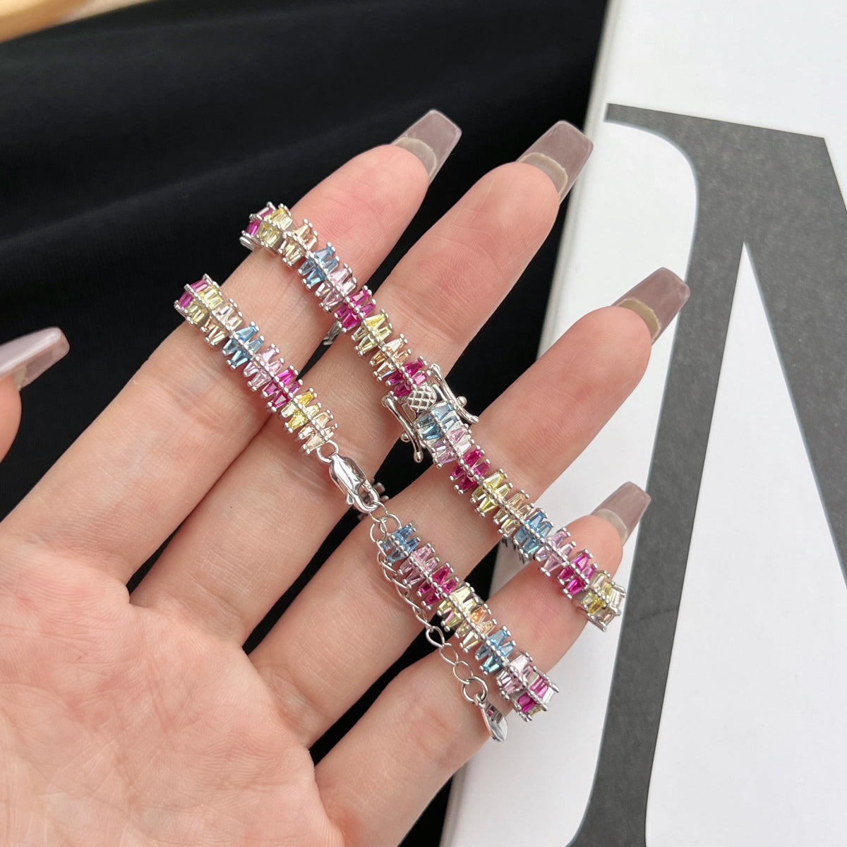 [Royal Jewelry]Sparkling Exquisite Multi Cut Party Bracelet