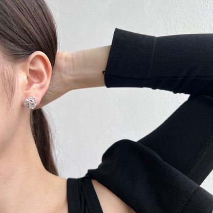 [Royal Jewelry]Exquisite Flower Shape Daily Earrings