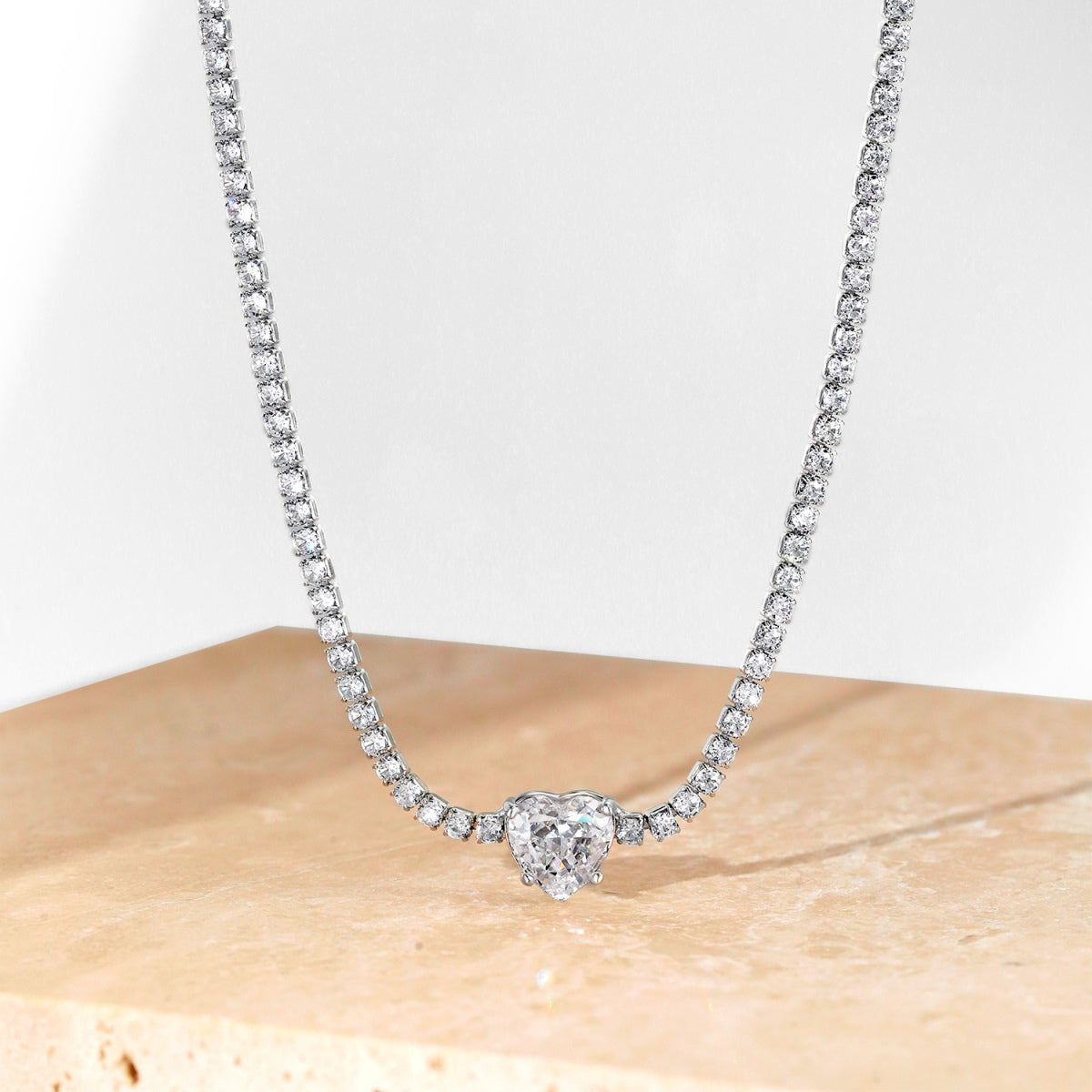 [Royal Jewelry]2.0 Carat Sparkling Tennis Heart Cut Necklace