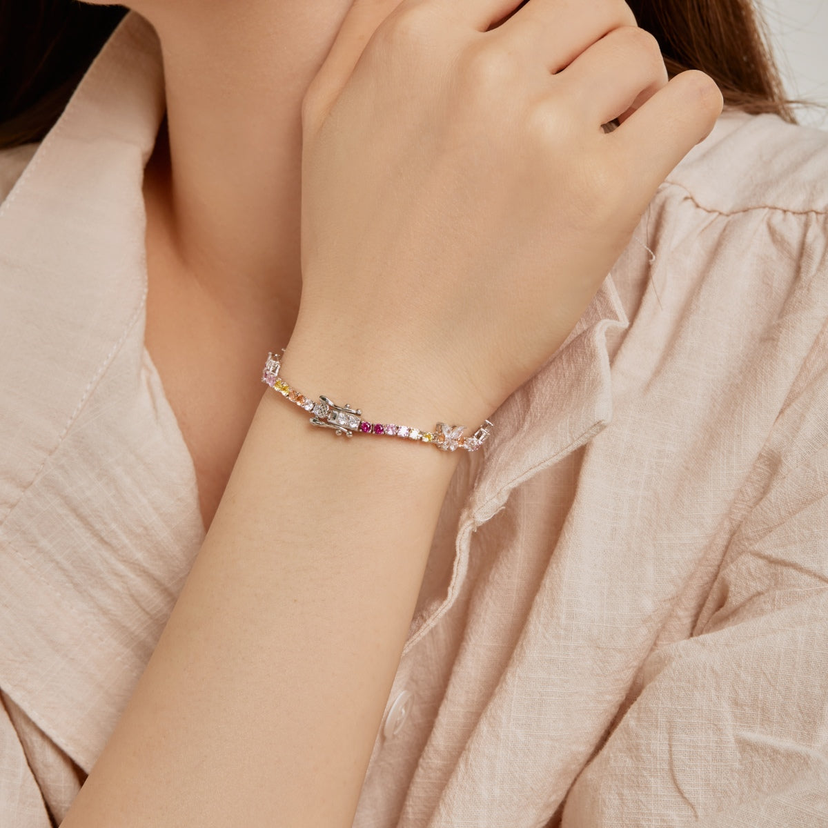 [Royal Jewelry]Ornate Colorful Butterfly Shape Round Cut Daily Bracelet