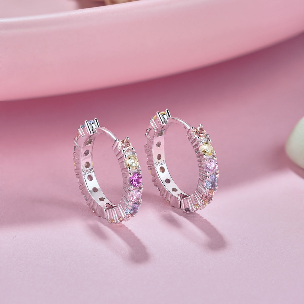 [Royal Jewelry]Radiant Colorful Round Cut Earrings