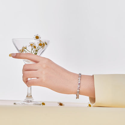 [Royal Jewelry]Dazzling Radiant Multi Cut Daily Bracelet