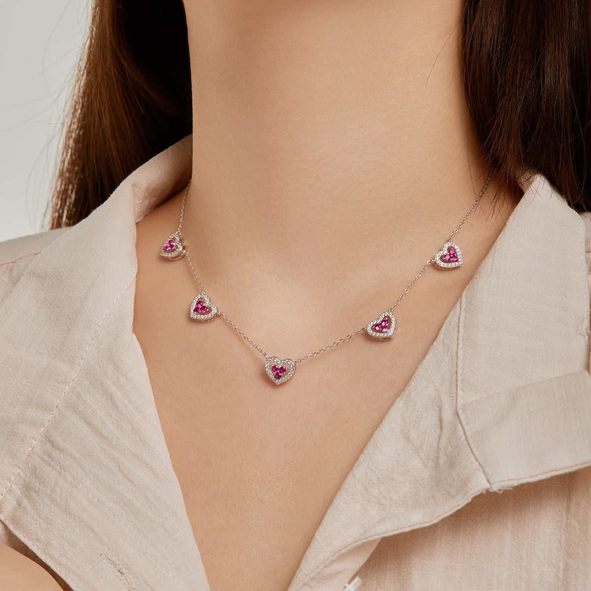 [Royal Jewelry]Sparkling Five Heart Necklace