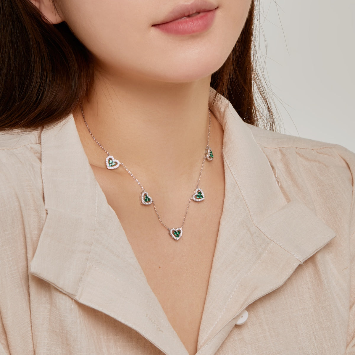 [Royal Jewelry]Sparkling Five Heart Necklace