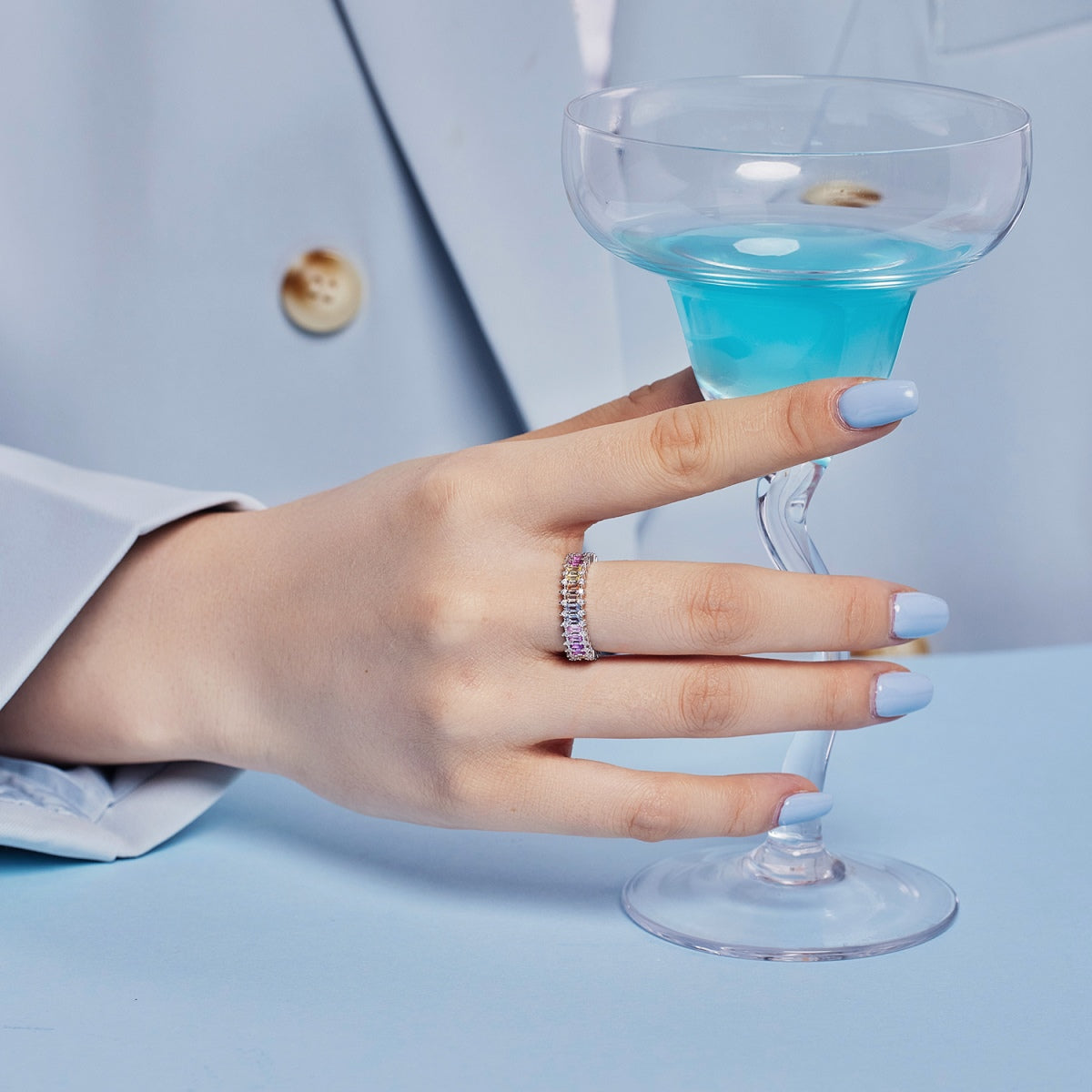 [Royal Jewelry]Splashy Ornate Emerald Cut Cocktail Ring