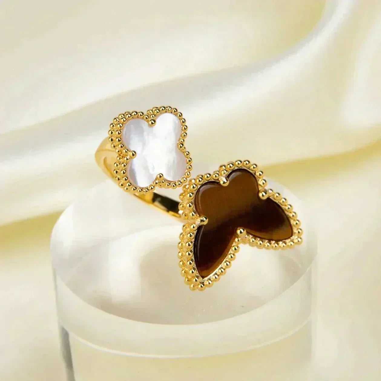 [Royal Jewelry]LUCKY BETWEEN THE FINGER RING