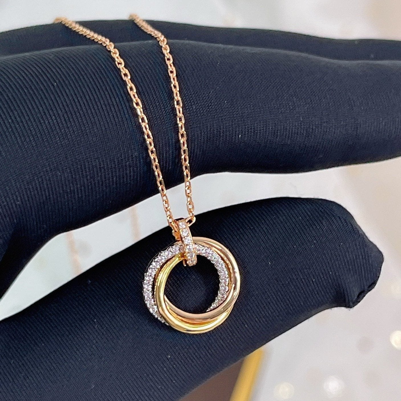 [Royal Jewelry]TRINITY NECKLACE SILVER GOLD PINK GOLD DIAMONDS