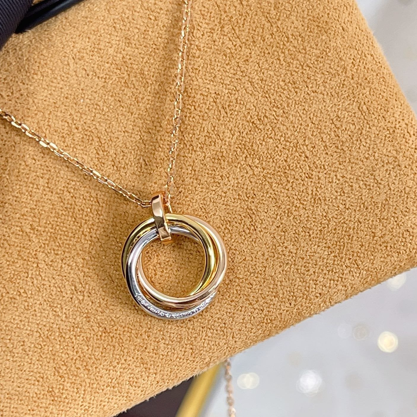 [Royal Jewelry]TRINITY NECKLACE SILVER GOLD PINK GOLD DIAMONDS