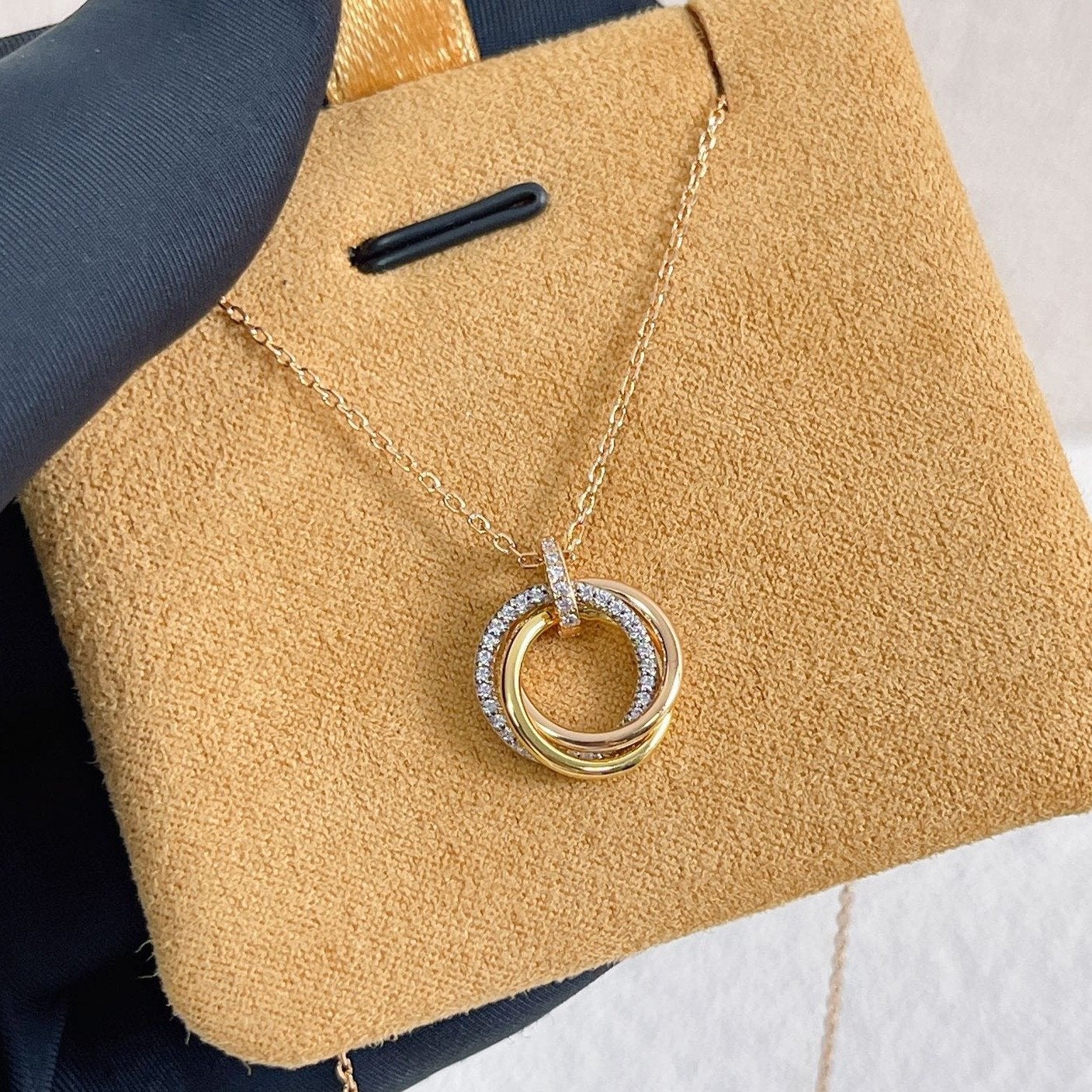 [Royal Jewelry]TRINITY NECKLACE SILVER GOLD PINK GOLD DIAMONDS