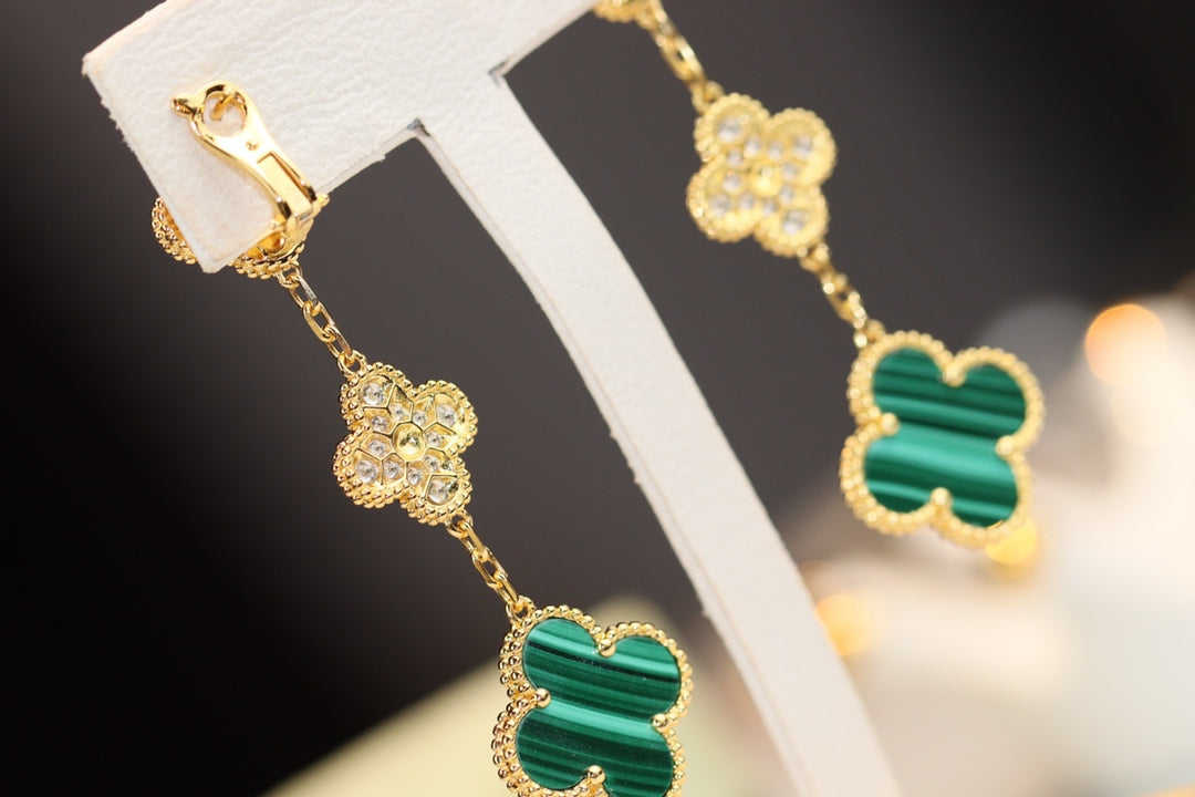 [Royal Jewelry]CLOVER EARRINGS GOLD MALACHITE DIAMOND 3 MOTIF