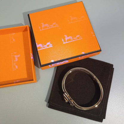 [Royal Jewelry]H GREY BRACELET