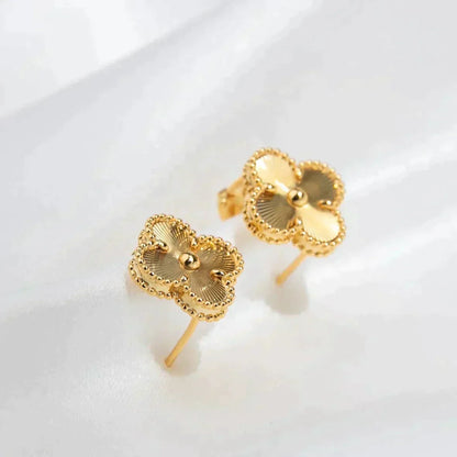 [Royal Jewelry]CLOVER MEDIUM 1 MOTIFS LASER EARRINGS