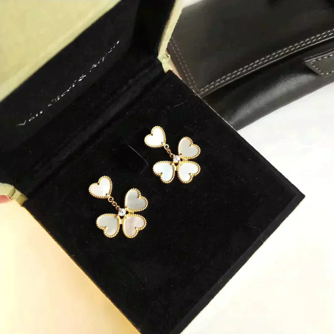 [Royal Jewelry]CLOVER SWEET WHITE MOP EARRINGS