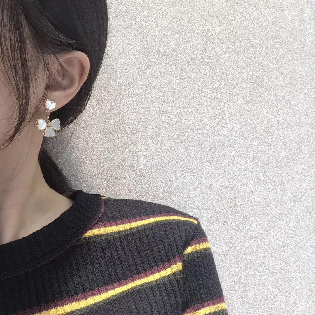[Royal Jewelry]CLOVER SWEET WHITE MOP EARRINGS