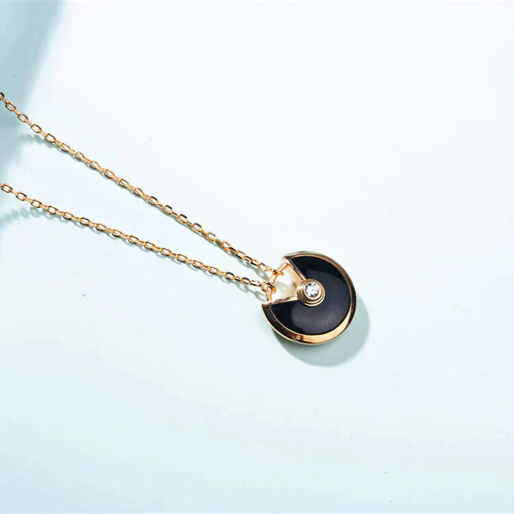 [Royal Jewelry]AMULETTE GOLD CARNELIAN ONYX NECKLACE