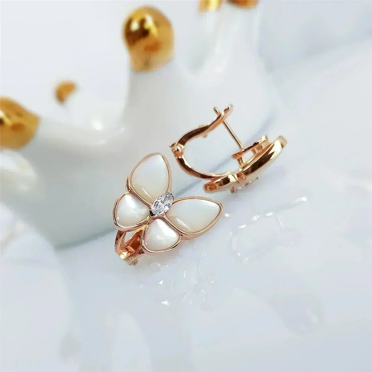 [Royal Jewelry]BUTTERFLY MOP DIAMOND EARRINGS