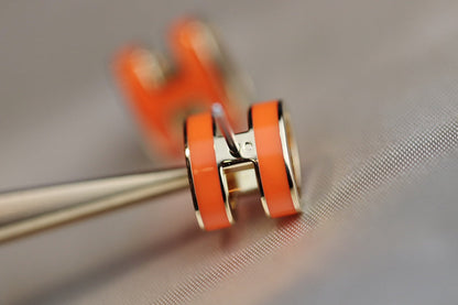 [Royal Jewelry]MINI POP H EARRINGS ORANGE