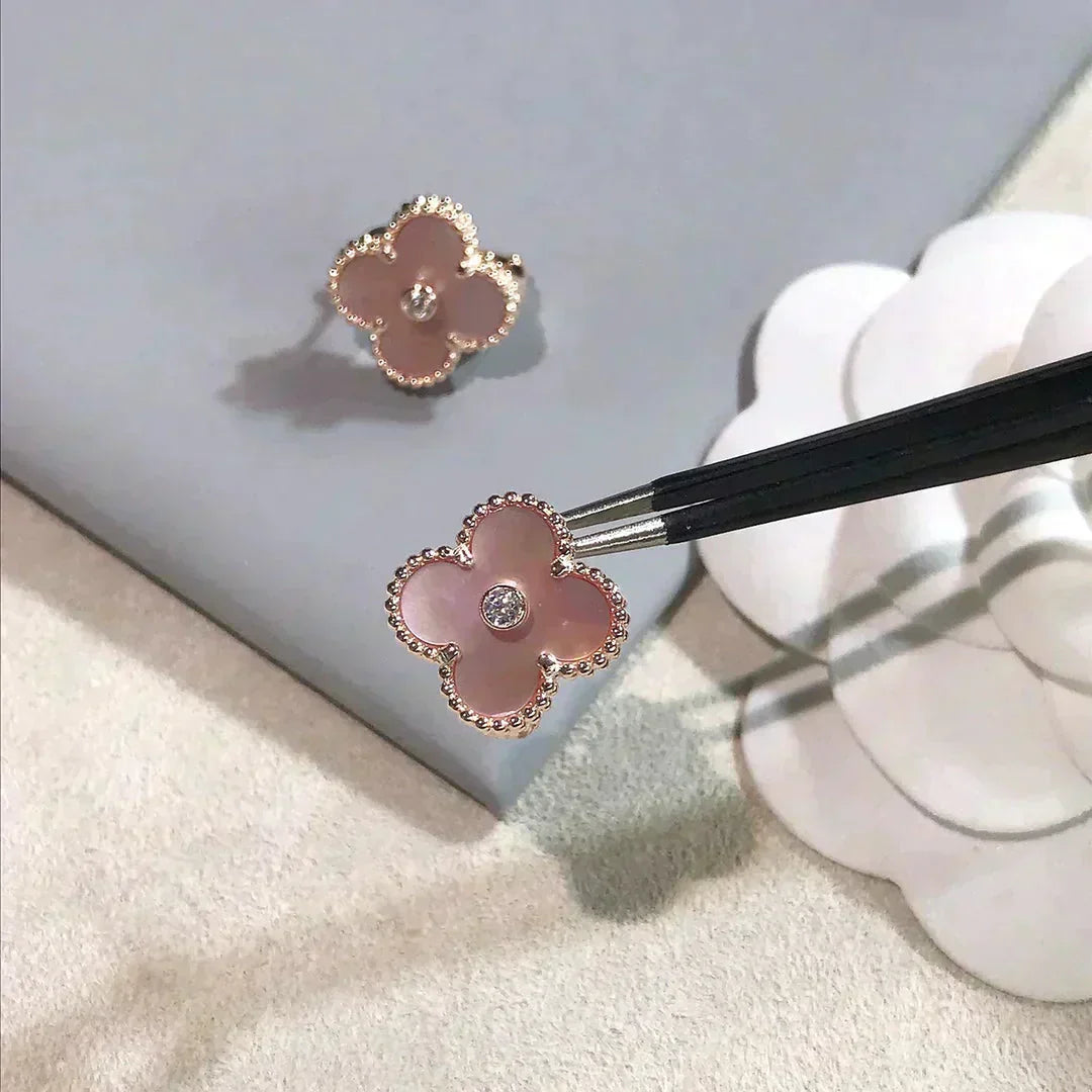 [Royal Jewelry]CLOVER MEDIUM 1 MOTIFS  PINK MOP DIAMOND EARRINGS